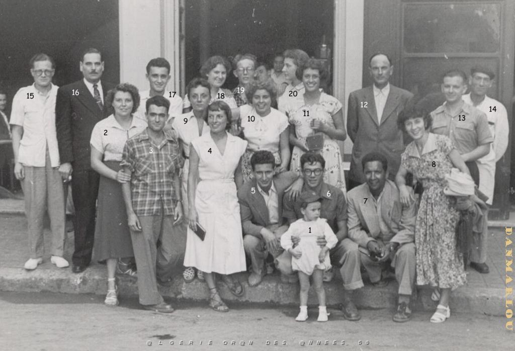 COLO AIN EL TURK LA MER ET LES PINS STAGE DES MONITEURS 1950.JPG